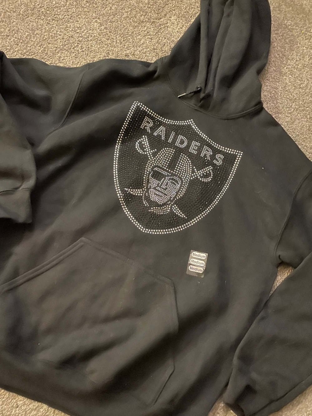 Women’s Raiders sweatshirt